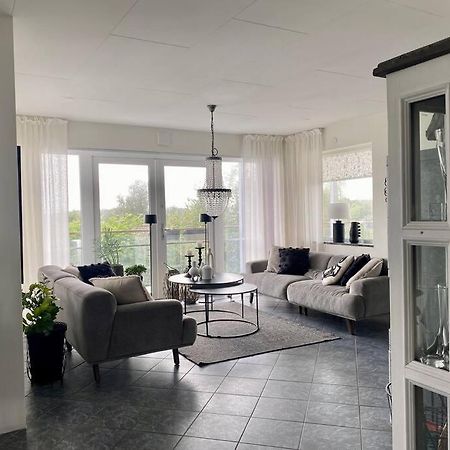 Villalaegenhet I Askim Med Havsutsikt Göteborg Exteriér fotografie