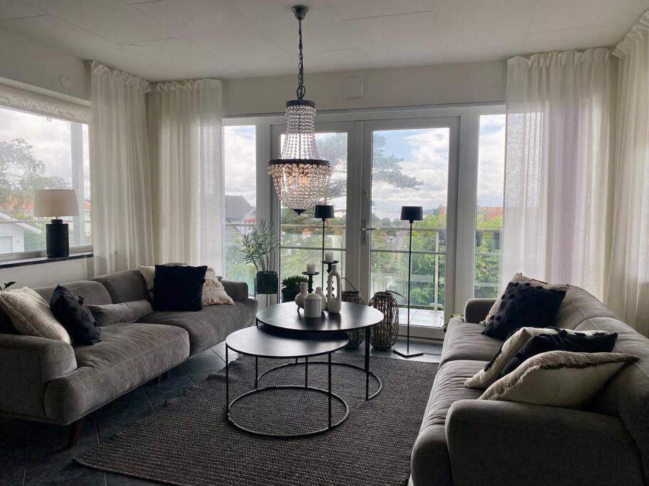 Villalaegenhet I Askim Med Havsutsikt Göteborg Exteriér fotografie